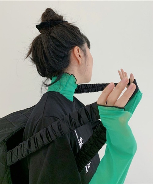 Achic(アシック)の「パイピング配色シアーメロートップス(Tシャツ/カットソー・レディース・イエロー/オレンジ/パープル/ホワイト/グリーン/ブルー/ブラック/アイボリー/ピンク・M)」の4枚目の写真