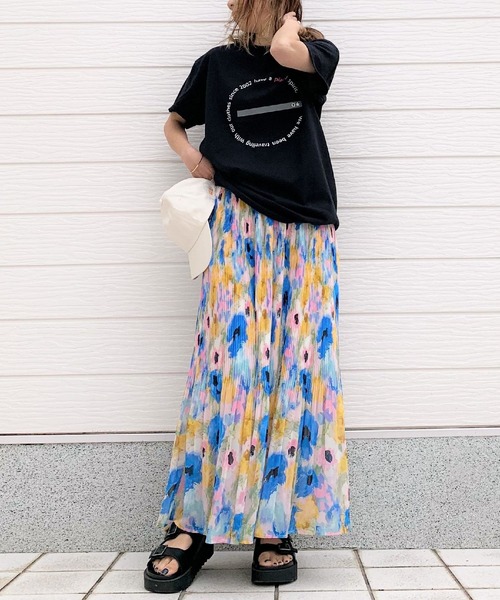 Q（キュー）の「サークルロゴT（Tシャツ/カットソー・レディース・アイボリー/ブラック・MEDIUM）」の9枚目の写真