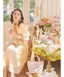Maison de FLEUR（メゾンドフルール）の「キャロット ラビットチャーム