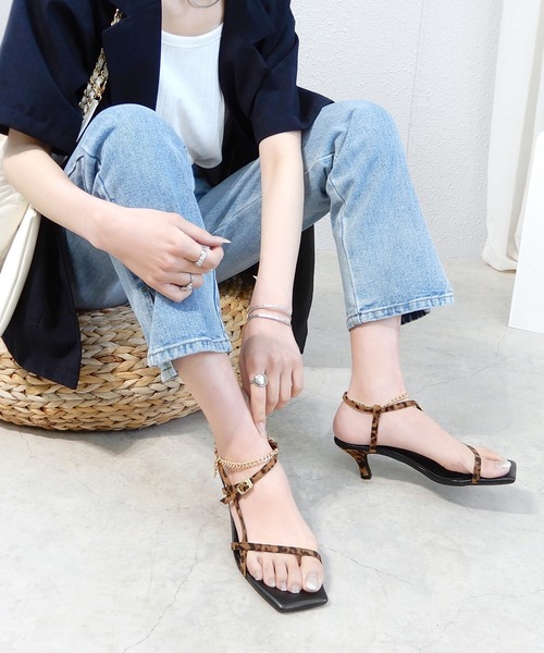 alala(アララ)の「アンクレットサイドナローサンダル(サンダル・レディース・ブラック/ベージュ/レオパード/シルバー・LL/S/M/L)」の8枚目の写真