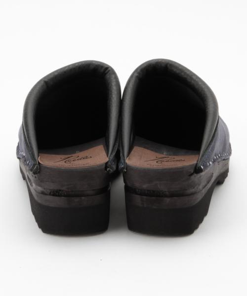 BEAMS BOY（ビームスボーイ）の「●NEEDLES WOMEN×Troentorp / Suede Swedish Crogs（サンダル・レディース・ネイビー・37/38）」の7枚目の写真