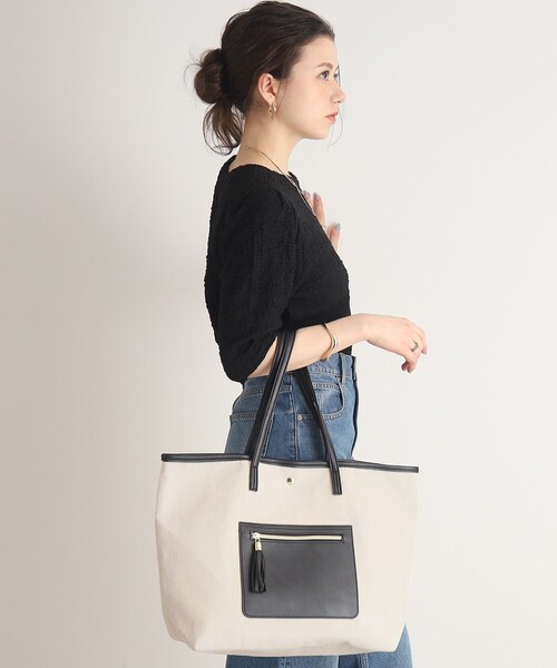 SHOO・LA・RUE（シューラルー）の「◆素材コンビフロントポケットトートバッグ（トートバッグ・レディース・ブラック/ベージュ/ブルー・00）」の15枚目の写真