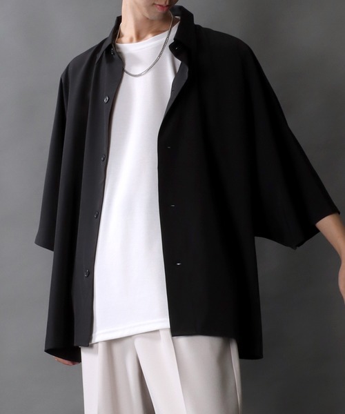 SITRY(シトリー)の「Oversize Drop shoulder Dolman Sleeve shirt/オーバーサイズ ドロップショルダー ドルマンスリーブ 半袖シャツ(シャツ/ブラウス・メンズ・ホワイト/ブラック/グレイッシュベージュ/チャコールグレー・M/L)」の2枚目の写真