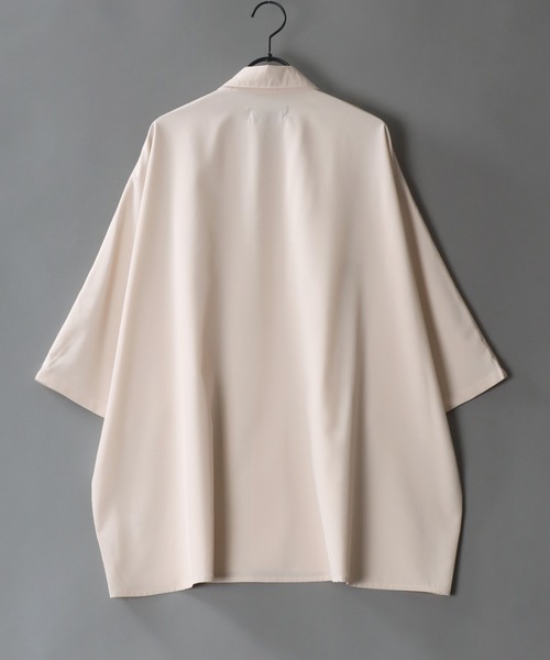 SITRY(シトリー)の「Oversize Drop shoulder Dolman Sleeve shirt/オーバーサイズ ドロップショルダー ドルマンスリーブ 半袖シャツ(シャツ/ブラウス・メンズ・ホワイト/ブラック/グレイッシュベージュ/チャコールグレー・M/L)」の6枚目の写真