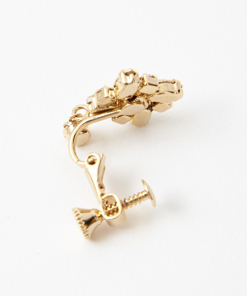 AIMER（エメ）の「チェコガラスラインストーンイヤリング（イヤリング・レディース・シルバー/ゴールド・FREE）」の9枚目の写真