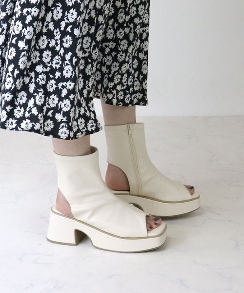 LOVEHUNTER（ラブハンター）の「LOVEHUNTER/ オープントゥ厚底ブーツサンダル (1591)（サンダル・レディース・アイボリー/ブラック/ブラック系その他/ホワイト系その他・LL/S/M/L）」の5枚目の写真