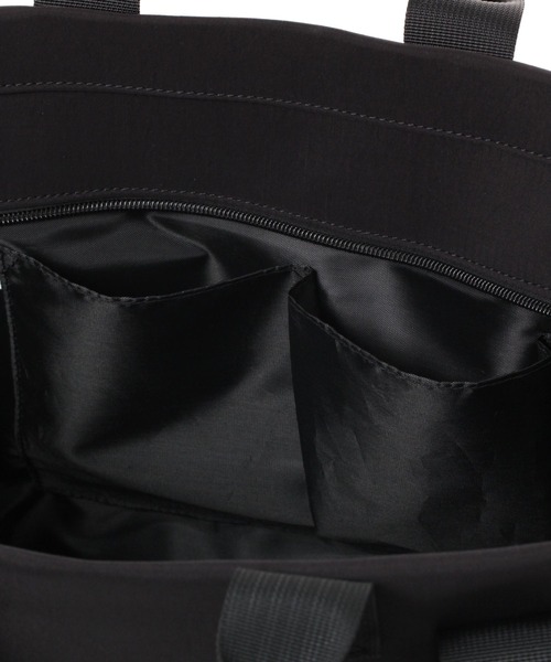 LEPSIM（レプシィム）の「マタニティ／マルチポケ撥水TOTE　196781（マザーズバッグ・レディース・ブラック/ベージュ・ONE SIZE）」の9枚目の写真