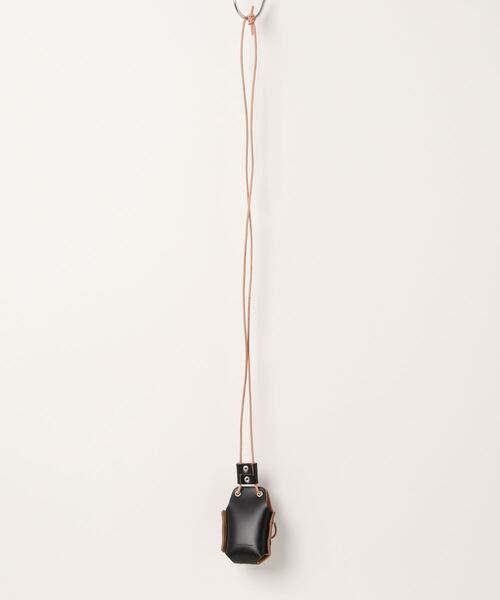 Hender Scheme（エンダースキーマ）の「assemble neck pouch S