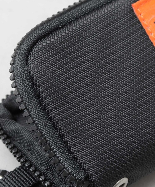 UNIVERSAL OVERALL(ユニバーサルオーバーオール)の「キーホルダー付き マルチキーケース(キーケース/キーアクセサリー・メンズ・ブラック・FREE)」の11枚目の写真