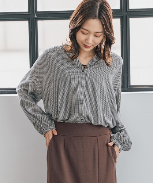 GLOBAL WORK（グローバルワーク）の「さらさらリラックスプリントブラウス/906639（シャツ/ブラウス・レディース・ホワイト系その他/ストライプ/ドット/チェック/ホワイト系その他2/ホワイト系その他3・SMALL/MEDIUM/LARGE）」の6枚目の写真