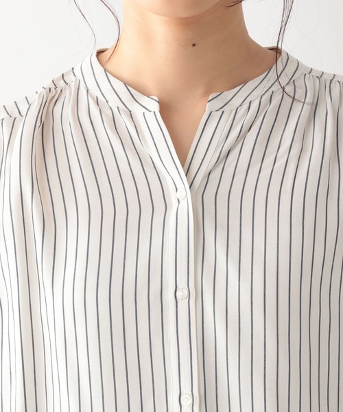 GLOBAL WORK（グローバルワーク）の「さらさらリラックスプリントブラウス/906639（シャツ/ブラウス・レディース・ホワイト系その他/ストライプ/ドット/チェック/ホワイト系その他2/ホワイト系その他3・SMALL/MEDIUM/LARGE）」の18枚目の写真