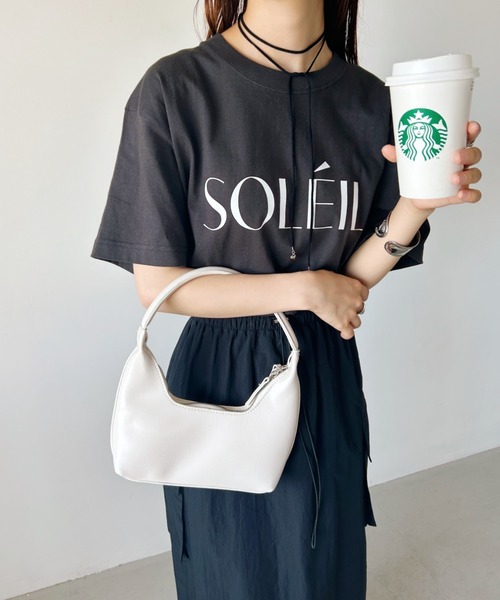MYMOOD.(マイムード)の「エナメル ミニワンハンドルバッグ(ハンドバッグ・レディース・ホワイト/ブラック/シルバー・FREE)」の9枚目の写真