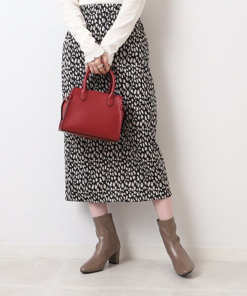 SHOO・LA・RUE（シューラルー）の「◆【2WAY】かがりポイントミニトート（ハンドバッグ・レディース・ベージュ系4/ブラック/ワインレッド・00）」の20枚目の写真