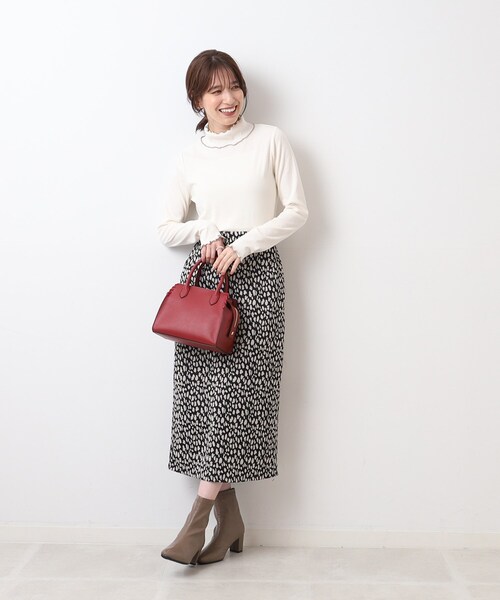 SHOO・LA・RUE（シューラルー）の「◆【2WAY】かがりポイントミニトート（ハンドバッグ・レディース・ベージュ系4/ブラック/ワインレッド・00）」の22枚目の写真