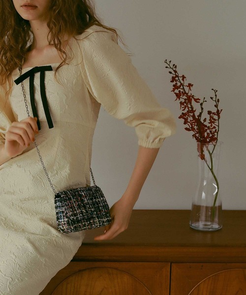 EFOLE（エフォル）の「ツイード チェーン ミニ ショルダー バッグ オケージョン/結婚式（ショルダーバッグ・レディース・ピンク/ブラック・FREE）」の2枚目の写真