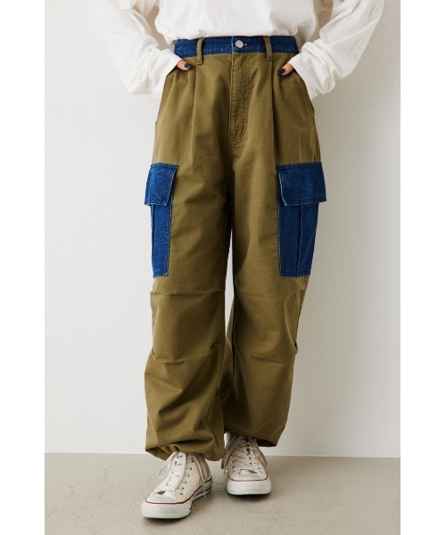 RODEO CROWNS WIDE BOWL（ロデオクラウンズワイドボウル）の「リミックスカーゴパンツ（カーゴパンツ・レディース・カーキ/ブラック・SMALL/MEDIUM）」の3枚目の写真