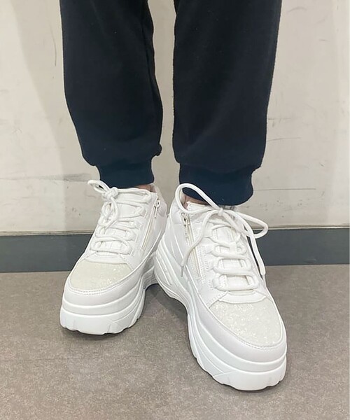 cs T&P(シーエスティーアンドピー)の「ファスナー付グリッター厚底スニーカー(スニーカー・レディース・パープル系/ホワイト/ブラック・LL/M/S/L)」の22枚目の写真