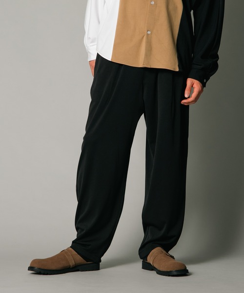 UNIIT(ユニット)の「【UNIIT/ユニット】ポリエステルツイル ワイドバルーンパンツ(その他パンツ・メンズ・チャコールグレー/ベージュ/ブラック・LARGE/MEDIUM)」の2枚目の写真