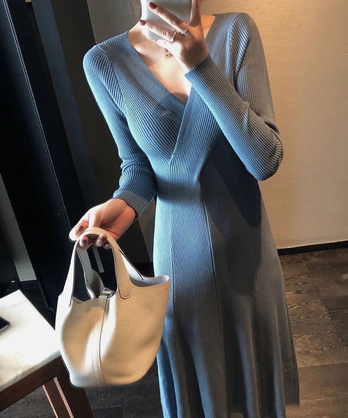 BLANC FICELLE(ブランフィセル)の「リブ編みニット カシュクール ワンピース(ワンピース・レディース・グレー/アイボリー/レッド/ブラック/ブルー・M/L/S/X-LARGE)」の17枚目の写真