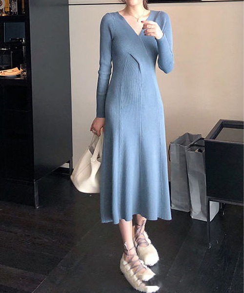 BLANC FICELLE(ブランフィセル)の「リブ編みニット カシュクール ワンピース(ワンピース・レディース・グレー/アイボリー/レッド/ブラック/ブルー・M/L/S/X-LARGE)」の21枚目の写真