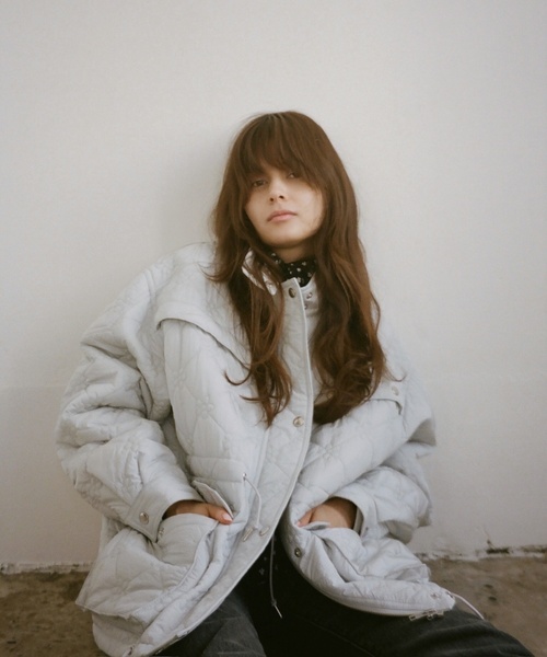 Charles Chaton(シャルルシャトン)の「flower quilting jacket(その他アウター・レディース・サックスブルー/ブラック・FREE)」の12枚目の写真