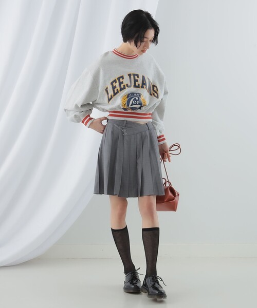 Ray BEAMS（レイビームス）の「Lee / SHORT PULLOVER SWEAT（スウェット・レディース・グレー/ネイビー・MEDIUM）」の9枚目の写真