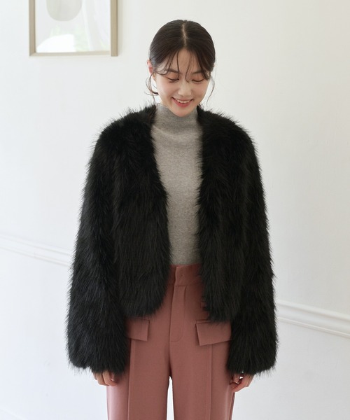 UNE MANSION（ユヌマンション）の「【2023F/W新作アイテム】ノーカラーフェイクファージャケット（ノーカラージャケット・レディース・アイボリー/ブラック/ベージュ・FREE）」の12枚目の写真