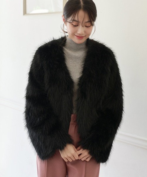 UNE MANSION（ユヌマンション）の「【2023F/W新作アイテム】ノーカラーフェイクファージャケット（ノーカラージャケット・レディース・アイボリー/ブラック/ベージュ・FREE）」の14枚目の写真