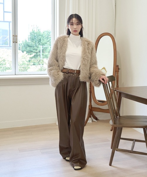 UNE MANSION（ユヌマンション）の「【2023F/W新作アイテム】ノーカラーフェイクファージャケット（ノーカラージャケット・レディース・アイボリー/ブラック/ベージュ・FREE）」の16枚目の写真