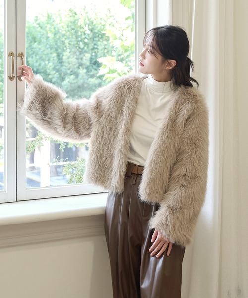 UNE MANSION（ユヌマンション）の「【2023F/W新作アイテム】ノーカラーフェイクファージャケット（ノーカラージャケット・レディース・アイボリー/ブラック/ベージュ・FREE）」の17枚目の写真