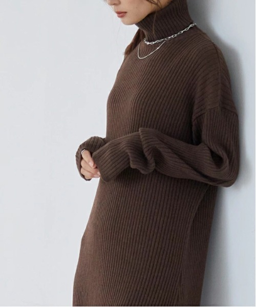 and it_（アンドイット）の「リブニットタートルネックワンピース（ワンピース・レディース・ブルー/ブラウン/ブラック/グリーン・M-L）」の9枚目の写真