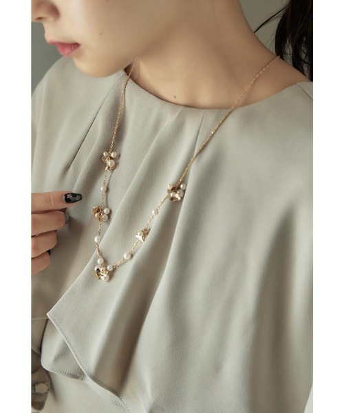 リーフモチーフネックレス　ゴールドカラー　レディース ニアナ niana リーフモチーフネックレス （ゴールド