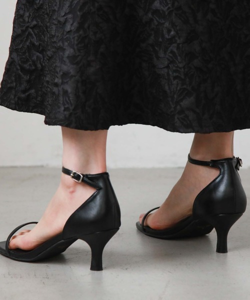 archives（アルシーヴ）の「スクエアサンダル（サンダル・レディース・シルバーグレー/ブラック/アイボリー・MEDIUM/LARGE）」の10枚目の写真