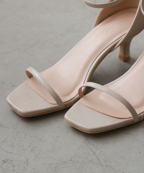 archives（アルシーヴ）の「スクエアサンダル（サンダル・レディース・シルバーグレー/ブラック/アイボリー・MEDIUM/LARGE）」の18枚目の写真