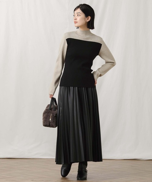 Gready Brilliant（グレディブリリアン）の「バイカラーリブハイネック