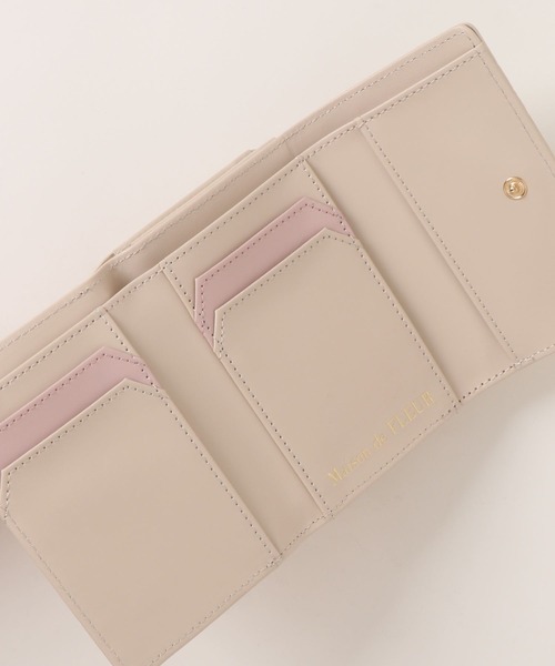 Maison de FLEUR（メゾンドフルール）の「カラーモノグラムウォレット