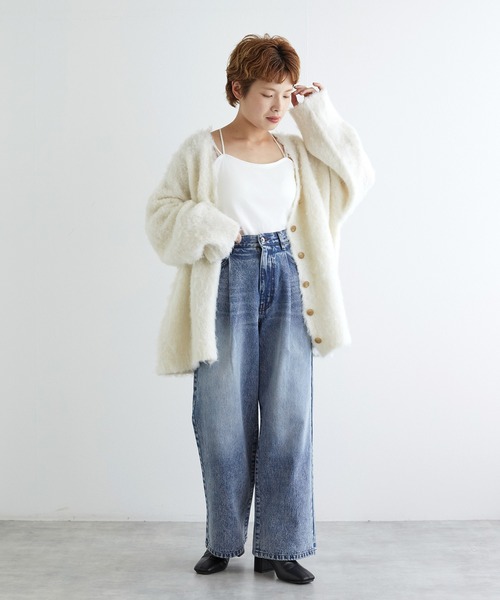 w closet(ダブルクローゼット)の「タックワイドデニムパンツ(デニムパンツ・レディース・ブルー/ネイビー・FREE)」の3枚目の写真