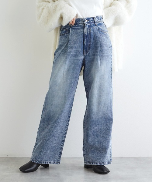 w closet(ダブルクローゼット)の「タックワイドデニムパンツ(デニムパンツ・レディース・ブルー/ネイビー・FREE)」の4枚目の写真