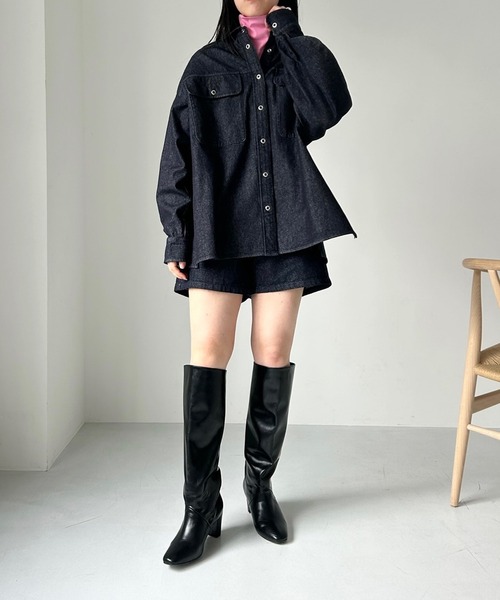 mystic（ミスティック）の「【2色展開】デニムシャツ（シャツ/ブラウス・レディース・インディゴブルー/ブルー・FREE）」の19枚目の写真