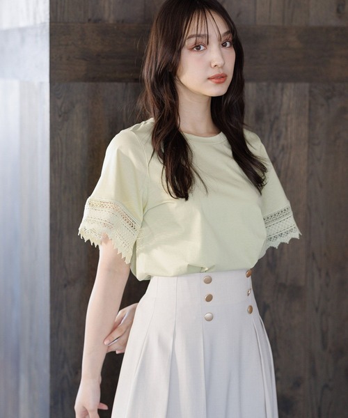Andemiu（アンデミュウ）の「ソデレースキリカエカット112660（Tシャツ/カットソー・レディース・オフホワイト/ブラック/ライム/ネイビー・FREE）」の3枚目の写真