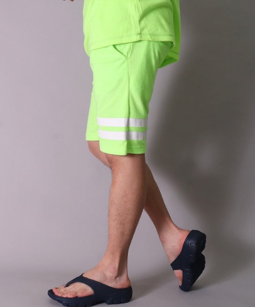 BAYBLO(ベイブロ)の「(BB)【ユニセックス】ライン パイル ショートパンツ(スウェットパンツ・メンズ・ネイビー/チャコールグレー/グレイッシュベージュ/アイボリー/ブラック/イエロー/サーモンピンク・MEDIUM/LARGE)」の6枚目の写真