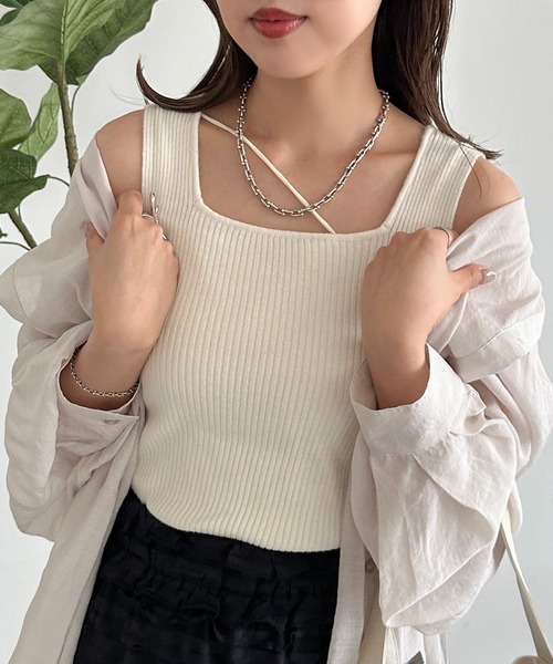 apres jour mignon（アプレジュールミニョン）の「ニットスクエアネックタンク【ZOZOTOWN限定アイテム】（タンクトップ・レディース・ブルー/ブラック系その他/ブラック/アイボリー/パープル/マスタード/レッド/グリーン・フリー/X-LARGE）」の10枚目の写真