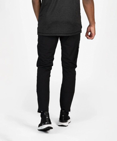 BALR.(ボーラー)の「HEXLINE SLIM FIT CARGO PANTS(カーゴパンツ・メンズ・ブラック・SMALL/MEDIUM/LARGE/X-LARGE)」の4枚目の写真