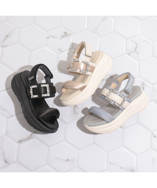 セール】【軽量】ビジューバックル付き フットベットサンダル