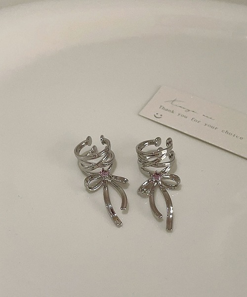 LA VORAGINE（ラ ヴォラジネ）の「リボン型イヤーカフ（イヤーカフ・レディース・シルバー・FREE）」の9枚目の写真