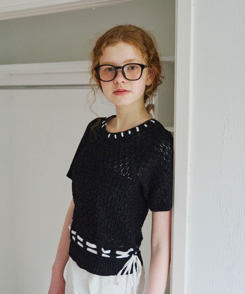 idem（イデム）の「hand stitch tops/半袖ニット（ニット/セーター・レディース・ブラック/ホワイト・FREE）」の5枚目の写真