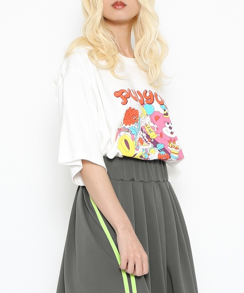 PUNYUS（プニュズ）の「10thフレンズビッグＴシャツ（Tシャツ/カットソー・レディース・サックスブルー/ホワイト/グリーン・3/4）」の6枚目の写真