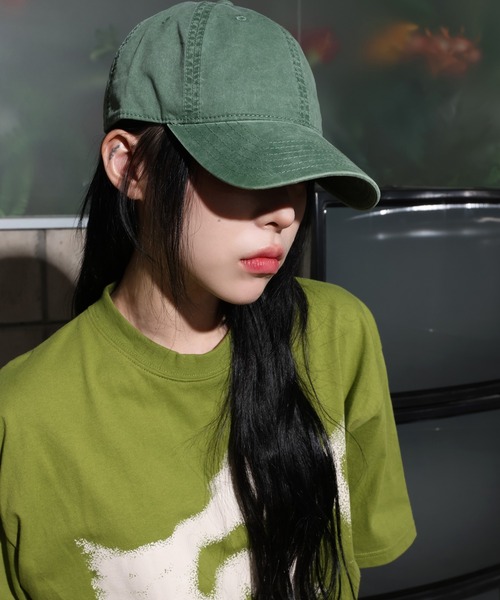 FOLLOWIN（フォロウィン）の「[UNISEX][小頭フィット][オールシーズン可能]パステル ピグメント ビンテージ ウォッシング 無地 ボールキャップ（キャップ・レディース・カーキ/グレー/チャコール/ベージュ/パープル/レッド・ONE SIZE）」の4枚目の写真