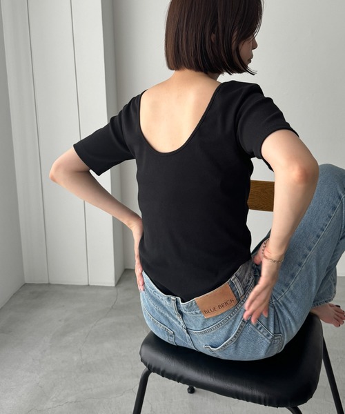 CANAL JEAN(キャナルジーン)の「BLUE BRICK バックレスTシャツ(Tシャツ/カットソー・レディース・ブラック/ブラック×ホワイト/アイボリー・ONE SIZE)」の2枚目の写真