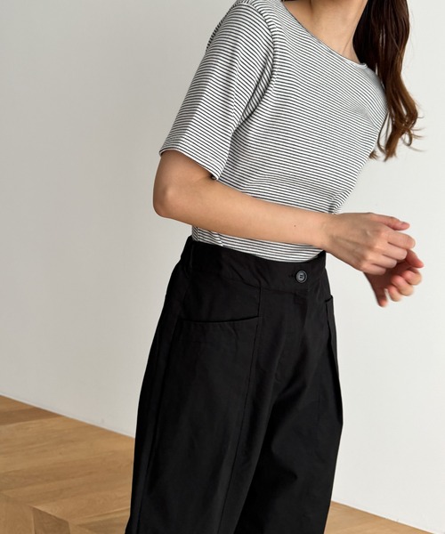 CANAL JEAN(キャナルジーン)の「BLUE BRICK バックレスTシャツ(Tシャツ/カットソー・レディース・ブラック/ブラック×ホワイト/アイボリー・ONE SIZE)」の11枚目の写真